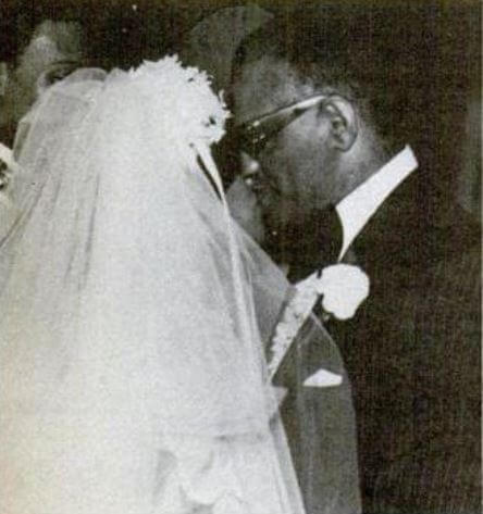 Della Beatrice Howard Robinson with Ray Charles on their wedding day.